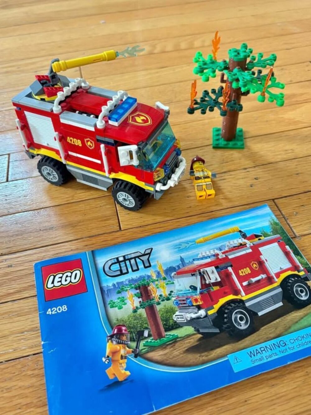 Lego City Fire Truck 4208 - Complete With Instructions